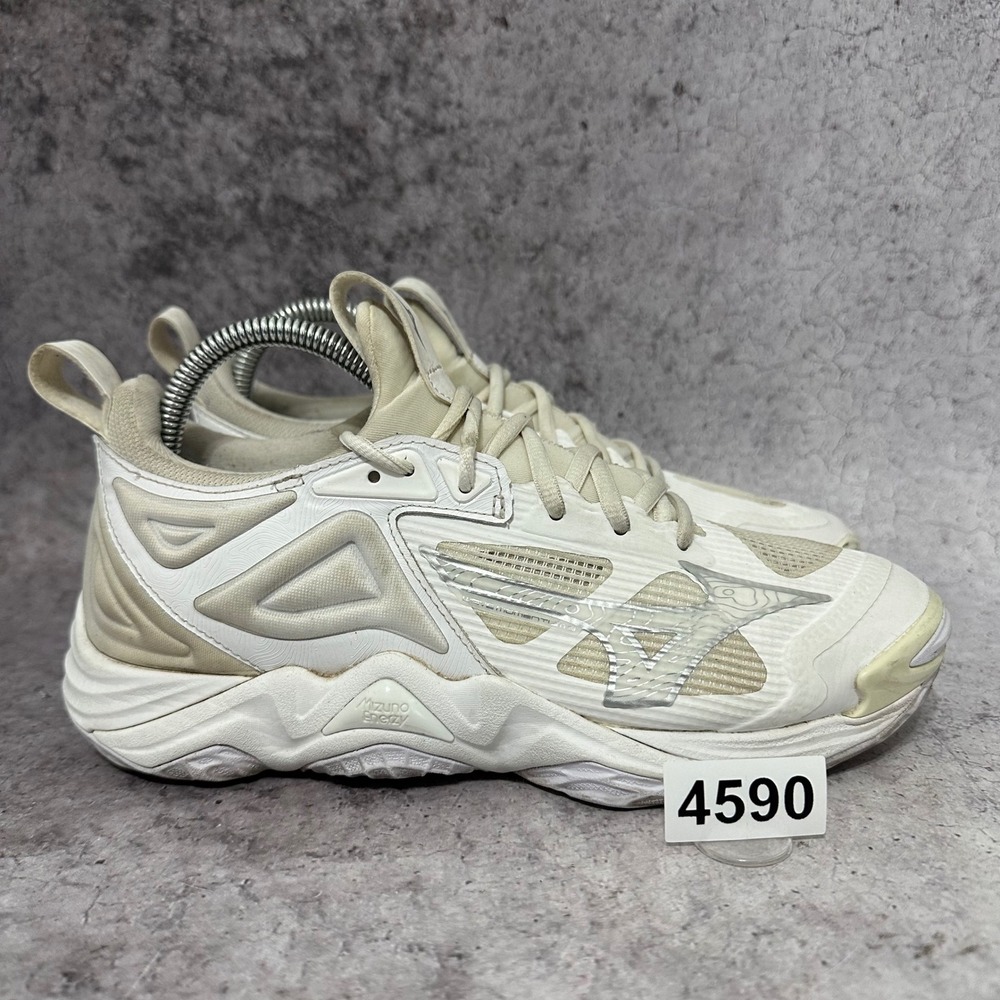 Mizuno Wave Momentum 3 Volleyball Shoes Womens 7.5 Off White Silver